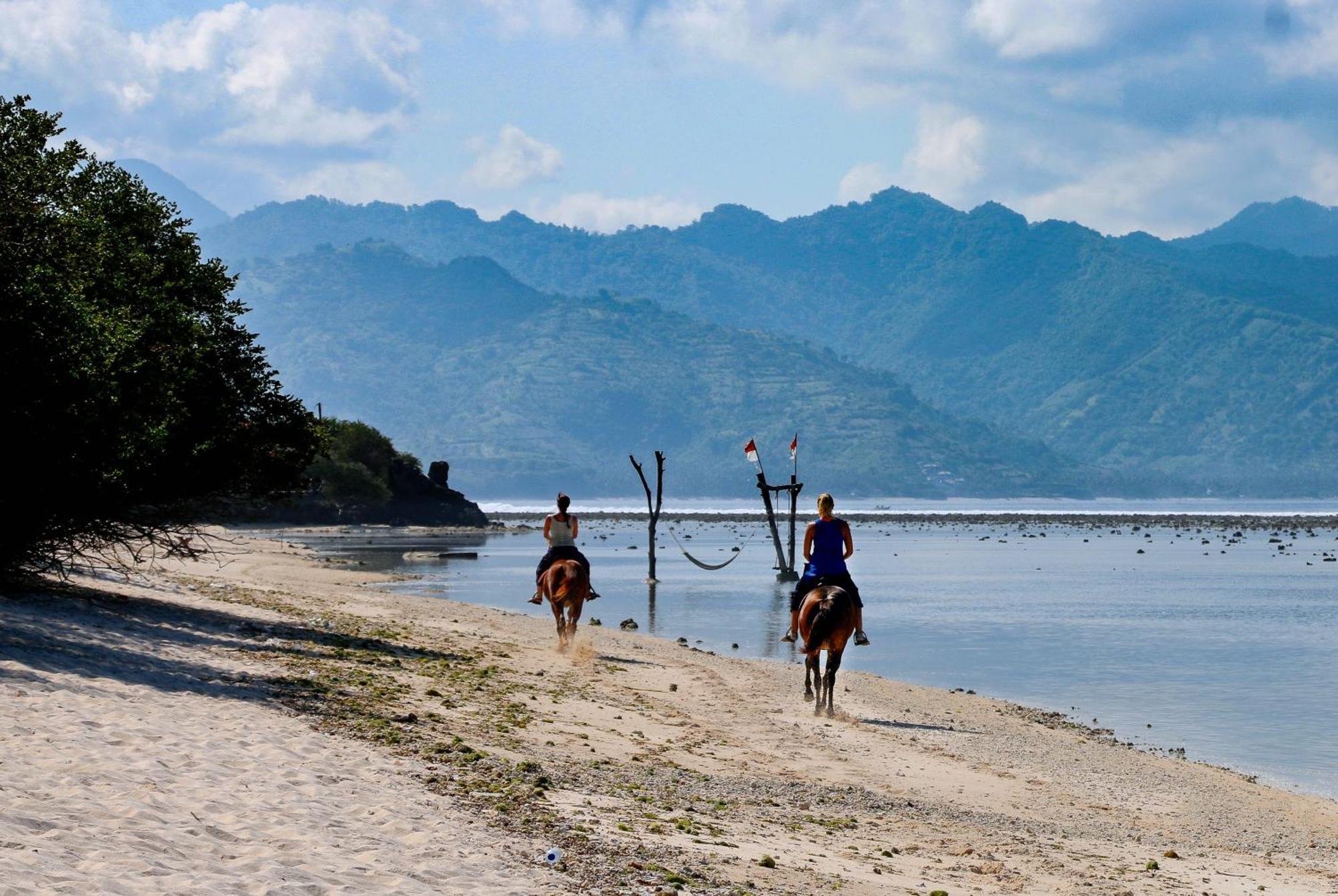 Kokomo Resort Gili Trawangan Exterior foto