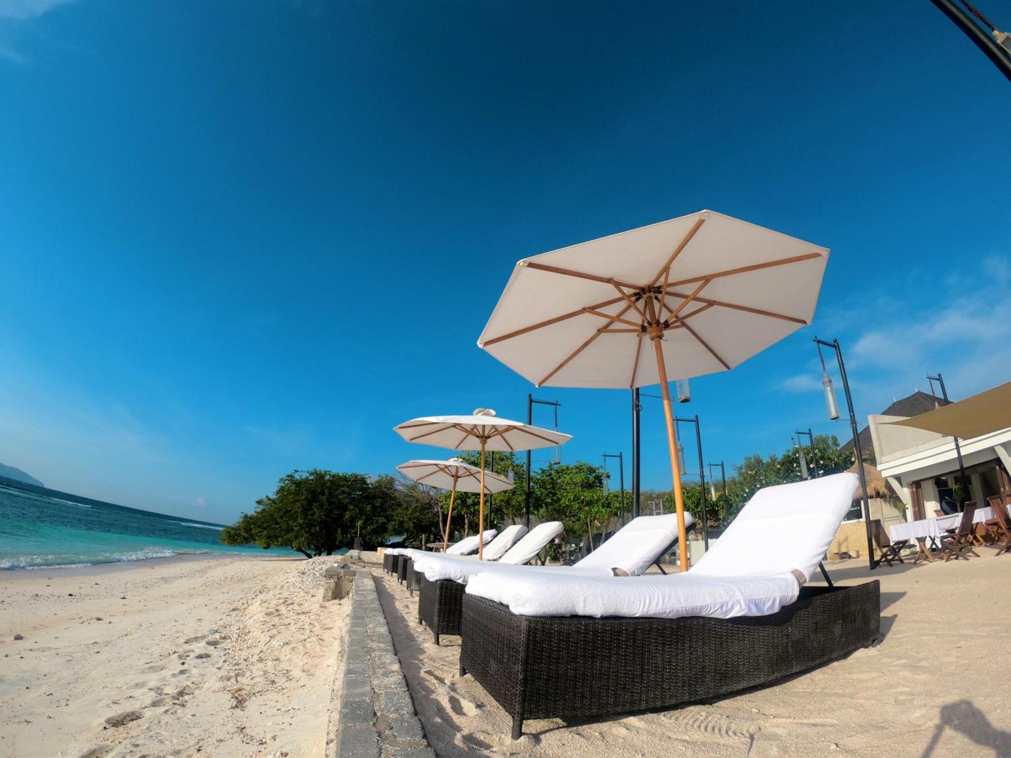 Kokomo Resort Gili Trawangan Exterior foto